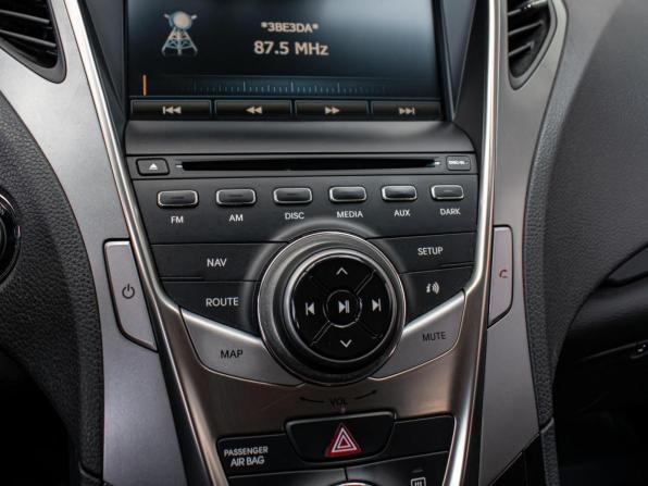 Hyundai Grandeur V с пробегом 2012 года, цена 1 580 000 рублей, 118183 км, седан, Автокод Объявления