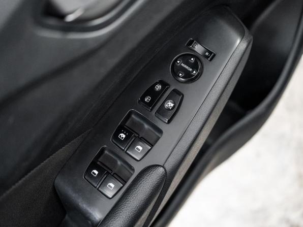 Hyundai Solaris II с пробегом 2018 года, цена 1 180 000 рублей, 99608 км, седан, Автокод Объявления