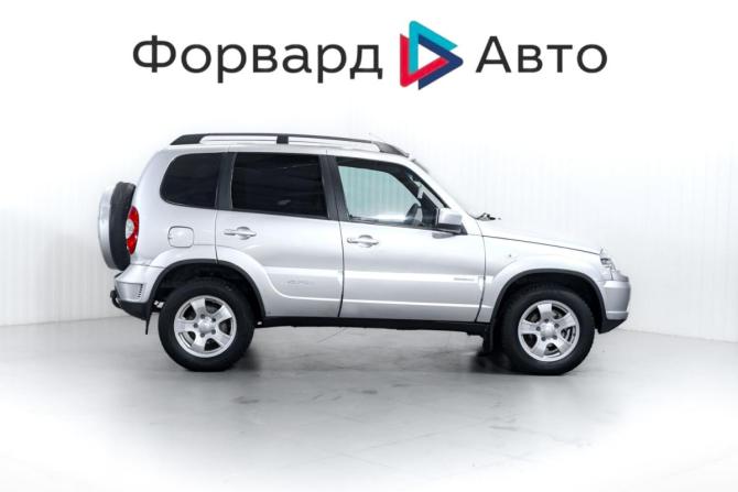 Chevrolet Niva I Рестайлинг с пробегом 2012 года, цена 399 000 рублей, 175215 км, внедорожник, Автокод Объявления