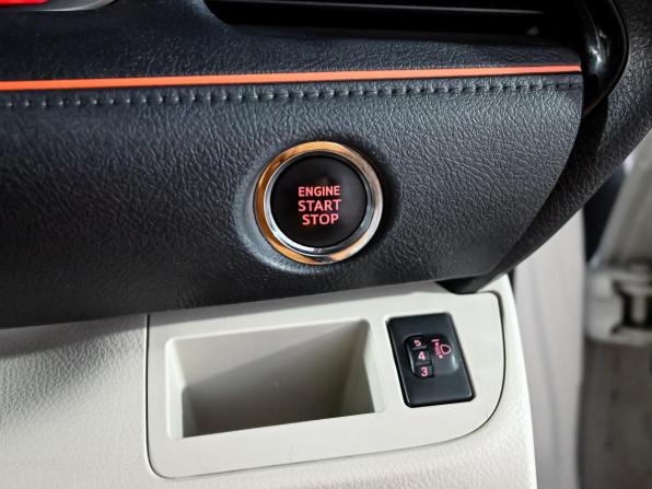 Toyota Sienta II с пробегом 2017 года, цена 1 370 000 рублей, 185040 км, минивэн, Автокод Объявления
