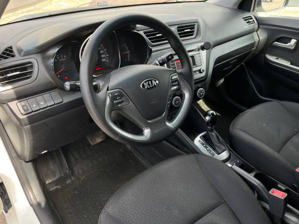 Kia Rio III Рестайлинг с пробегом 2016 года, цена 796 000 рублей, 136000 км, седан, Автокод Объявления