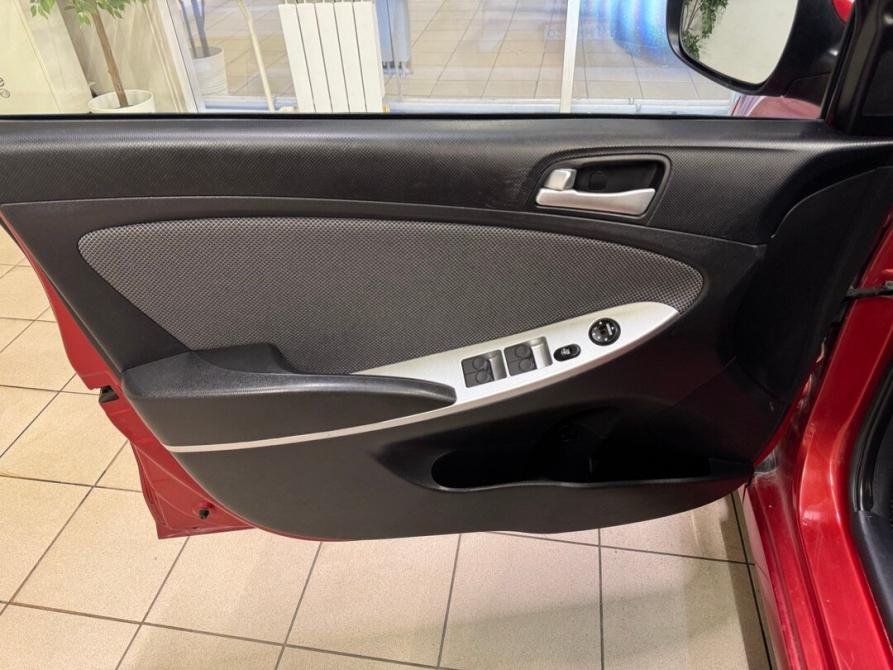 Hyundai Solaris I Волгоград  - изображение 14