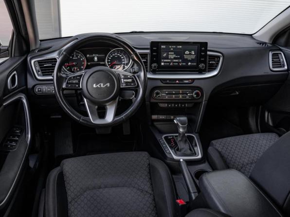 Kia Ceed III Рестайлинг с пробегом 2022 года, цена 1 925 000 рублей, 73798 км, хэтчбек, Автокод Объявления