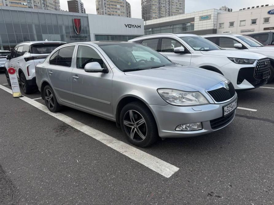 Skoda Octavia II (A5) Рестайлинг Санкт-Петербург  - изображение 3