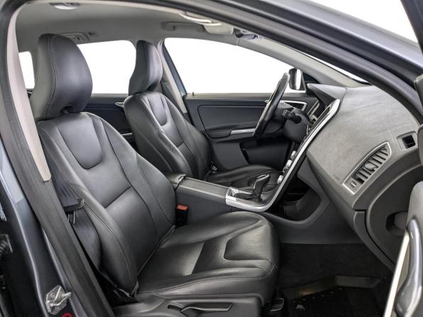 Volvo XC60 I Рестайлинг с пробегом 2017 года, цена 2 400 000 рублей, 160056 км, внедорожник, Автокод Объявления