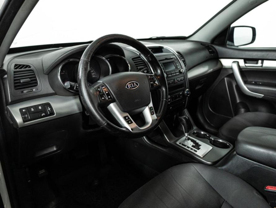 Kia Sorento II Рестайлинг Санкт-Петербург  - изображение 12