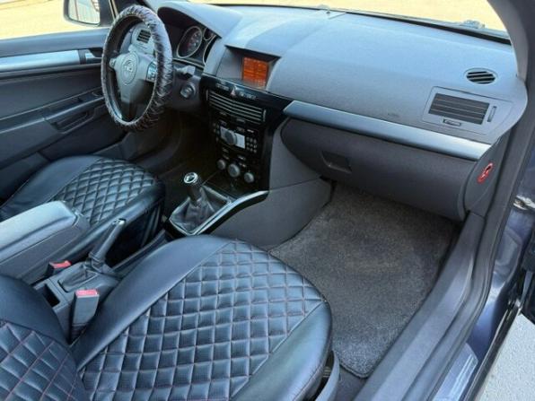 Opel Astra H Рестайлинг с пробегом 2011 года, цена 550 000 рублей, 206000 км, хэтчбек, Автокод Объявления