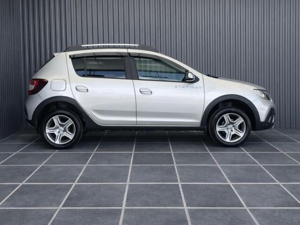 Renault Sandero II Рестайлинг с пробегом 2019 года, цена 1 197 000 рублей, 34434 км, хэтчбек, Автокод Объявления