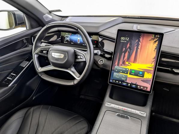 Geely Preface I с пробегом 2024 года, цена 2 280 000 рублей, 42237 км, седан, Автокод Объявления