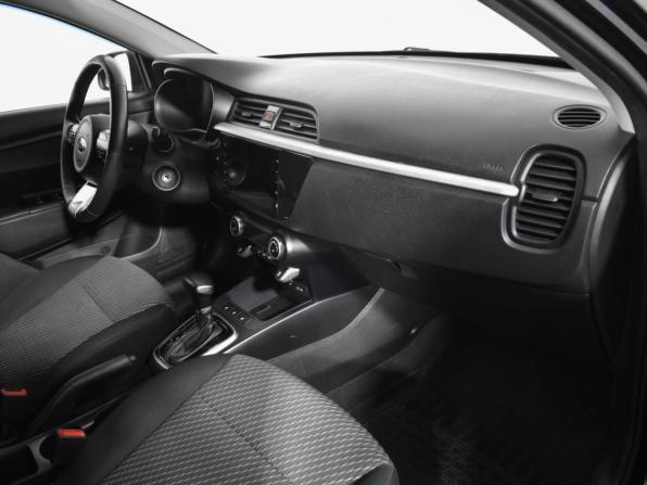 Kia Rio IV с пробегом 2018 года, цена 1 590 000 рублей, 111000 км, хэтчбек, Автокод Объявления