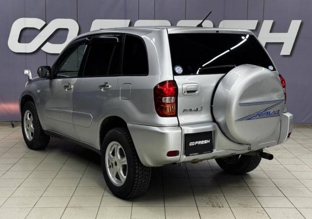 Toyota RAV4 II (XA20) Рестайлинг с пробегом 2004 года, цена 799 000 рублей, 189000 км, внедорожник, Автокод Объявления