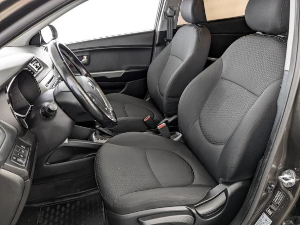 Kia Rio III Рестайлинг с пробегом 2017 года, цена 1 325 000 рублей, 76000 км, седан, Автокод Объявления