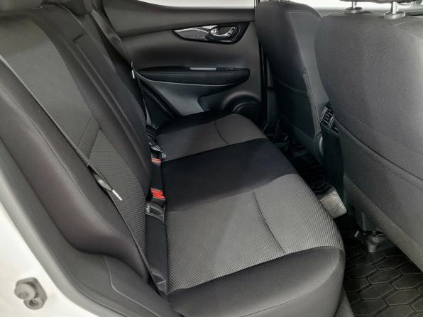 Nissan Qashqai II с пробегом 2018 года, цена 2 000 000 рублей, 63715 км, внедорожник, Автокод Объявления