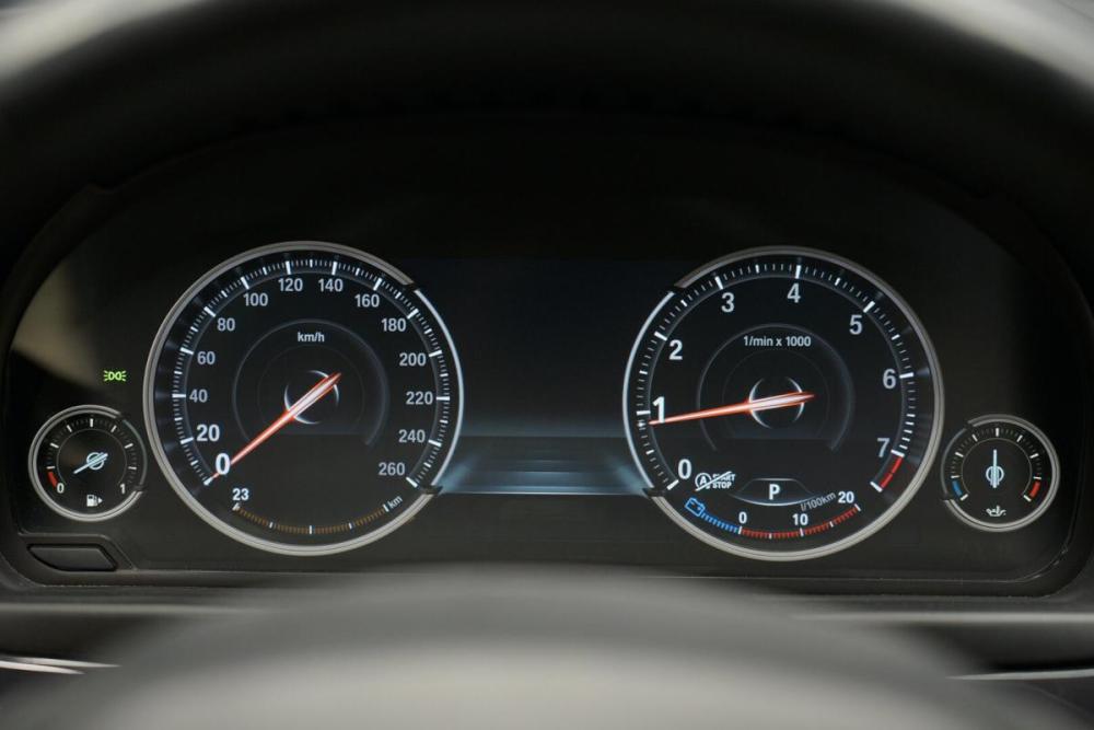 BMW 5 серии VI (F10/F11/F07) Рестайлинг Крым  - изображение 14