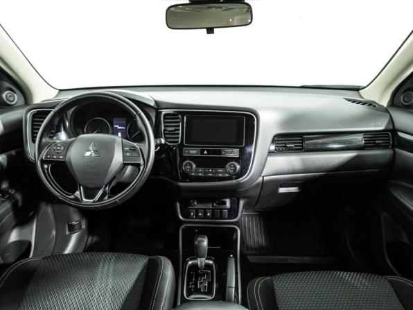 Mitsubishi Outlander III Рестайлинг 3 с пробегом 2019 года, цена 2 149 700 рублей, 78351 км, внедорожник, Автокод Объявления