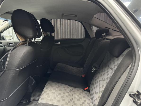 Ford Focus II с пробегом 2005 года, цена 390 000 рублей, 275437 км, седан, Автокод Объявления