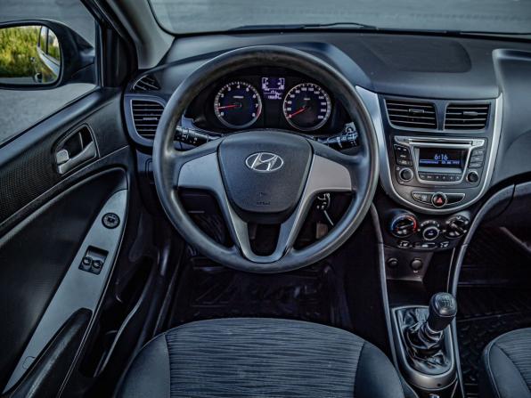 Hyundai Solaris I Рестайлинг с пробегом 2016 года, цена 692 500 рублей, 132000 км, седан, Автокод Объявления
