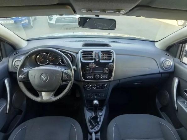 Renault Sandero II с пробегом 2017 года, цена 870 000 рублей, 113476 км, хэтчбек, Автокод Объявления