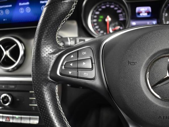 Mercedes-Benz GLA I (X156) Рестайлинг с пробегом 2019 года, цена 2 299 900 рублей, 47405 км, внедорожник, Автокод Объявления