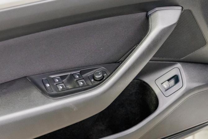 Volkswagen Passat B8 с пробегом 2018 года, цена 1 529 000 рублей, 146890 км, седан, Автокод Объявления