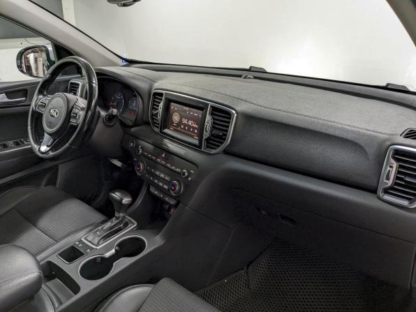 Kia Sportage IV с пробегом 2018 года, цена 1 590 000 рублей, 200708 км, внедорожник, Автокод Объявления