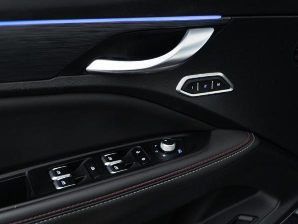 Geely Tugella I Рестайлинг с пробегом 2023 года, цена 2 839 077 рублей, 31655 км, внедорожник, Автокод Объявления