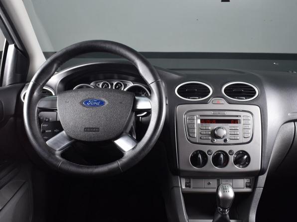 Ford Focus II Рестайлинг с пробегом 2009 года, цена 484 999 рублей, 295740 км, седан, Автокод Объявления