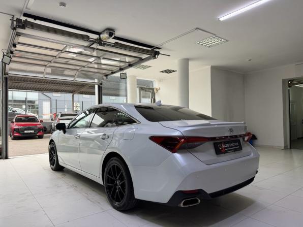 Toyota Avalon V с пробегом 2022 года, цена 3 190 000 рублей, 56000 км, седан, Автокод Объявления