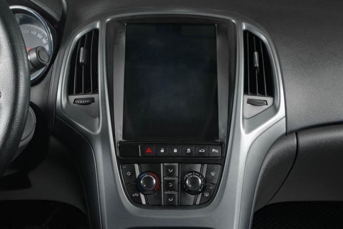 Opel Astra J Рестайлинг с пробегом 2012 года, цена 749 000 рублей, 139355 км, седан, Автокод Объявления