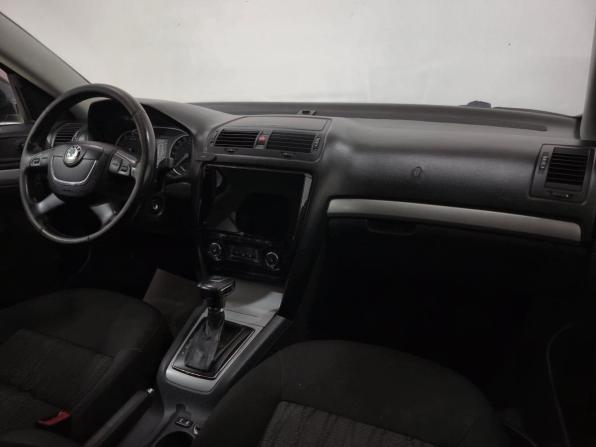 Skoda Octavia II (A5) Рестайлинг с пробегом 2012 года, цена 500 000 рублей, 227907 км, лифтбек, Автокод Объявления