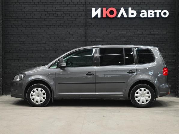 Volkswagen Touran I Рестайлинг 2 с пробегом 2010 года, цена 800 000 рублей, 190595 км, компактвэн, Автокод Объявления
