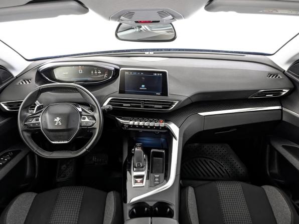 Peugeot 3008 II Рестайлинг с пробегом 2021 года, цена 2 340 000 рублей, 65160 км, внедорожник, Автокод Объявления