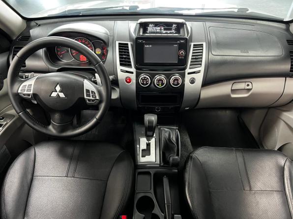 Mitsubishi Pajero Sport II Рестайлинг с пробегом 2015 года, цена 1 850 000 рублей, 226469 км, внедорожник, Автокод Объявления