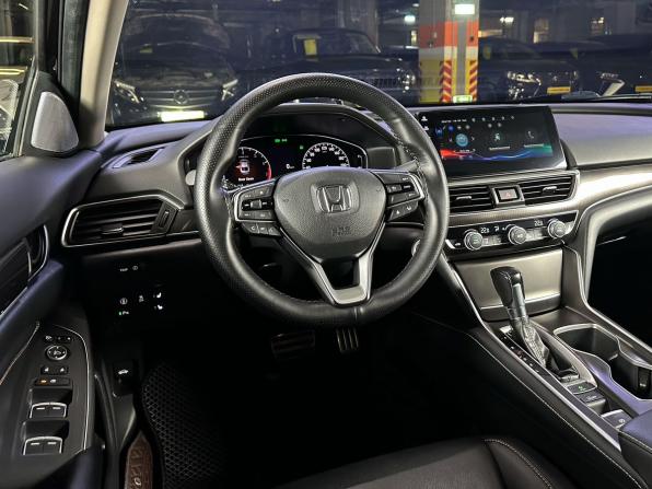 Honda Accord X Рестайлинг с пробегом 2022 года, цена 2 660 000 рублей, 66763 км, седан, Автокод Объявления