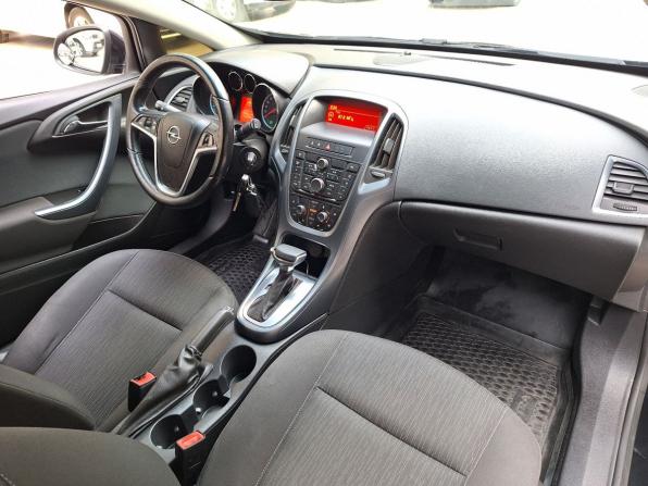 Opel Astra J Рестайлинг с пробегом 2012 года, цена 730 000 рублей, 179861 км, хэтчбек, Автокод Объявления