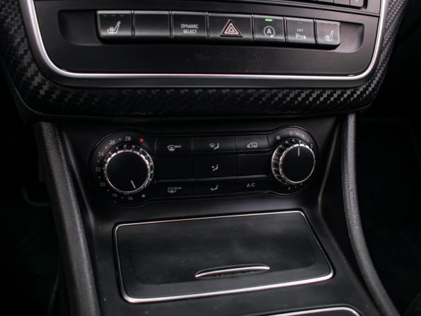 Mercedes-Benz GLA I (X156) Рестайлинг с пробегом 2019 года, цена 1 698 000 рублей, 135270 км, внедорожник, Автокод Объявления