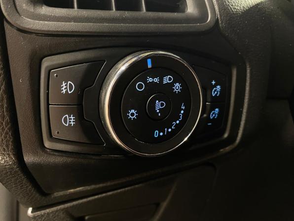 Ford Focus III с пробегом 2013 года, цена 880 000 рублей, 175651 км, хэтчбек, Автокод Объявления