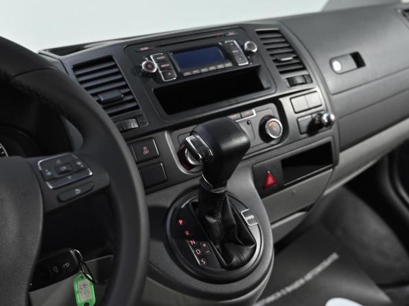 Volkswagen Caravelle T5 Рестайлинг с пробегом 2011 года, цена 1 799 000 рублей, 165000 км, минивэн, Автокод Объявления