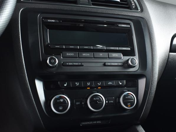 Volkswagen Jetta VI с пробегом 2012 года, цена 999 995 рублей, 261768 км, седан, Автокод Объявления