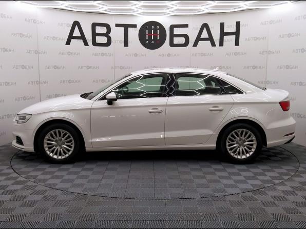 Audi A3 III (8V) Рестайлинг с пробегом 2018 года, цена 1 899 000 рублей, 105043 км, седан, Автокод Объявления