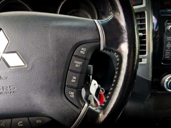 Mitsubishi Pajero IV Рестайлинг 2 с пробегом 2015 года, цена 2 495 000 рублей, 180471 км, внедорожник, Автокод Объявления