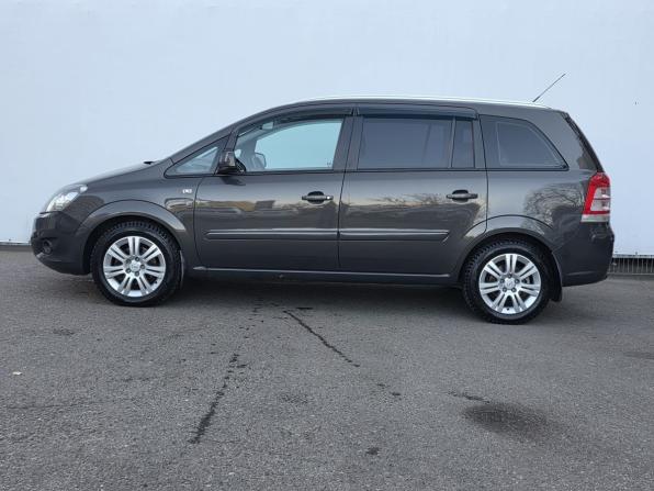 Opel Zafira B Рестайлинг с пробегом 2012 года, цена 680 000 рублей, 204700 км, компактвэн, Автокод Объявления