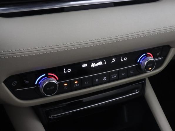 Mazda 6 III (GJ) Рестайлинг 2 с пробегом 2020 года, цена 2 345 000 рублей, 150000 км, седан, Автокод Объявления