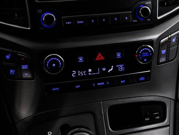 Hyundai Grand Starex I Рестайлинг 2 с пробегом 2018 года, цена 3 150 000 рублей, 135683 км, минивэн, Автокод Объявления