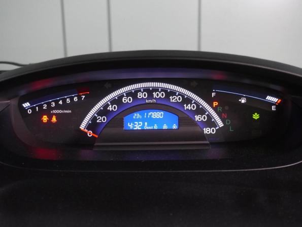 Honda Freed I Рестайлинг с пробегом 2014 года, цена 1 389 000 рублей, 117880 км, компактвэн, Автокод Объявления