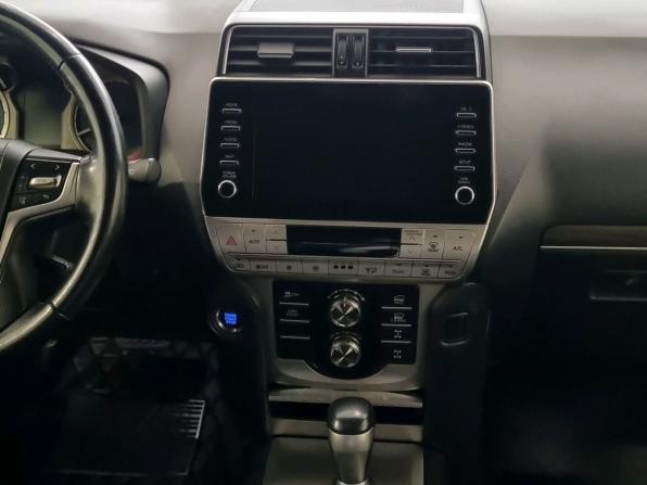Toyota Land Cruiser Prado 150 Series Рестайлинг 3 с пробегом 2021 года, цена 9 400 000 рублей, 126332 км, внедорожник, Автокод Объявления