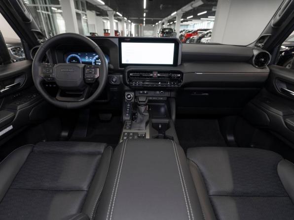 Toyota Land Cruiser Prado 250 Series с пробегом 2026 года, цена 12 800 000 рублей, 30 км, внедорожник, Автокод Объявления