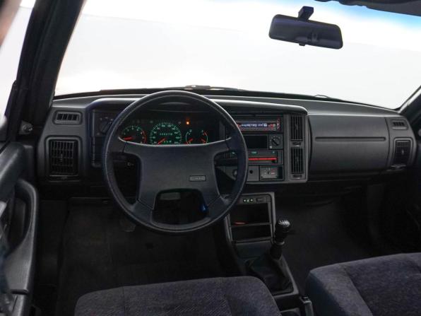 Volvo 460 с пробегом 1993 года, цена 999 999 рублей, 46078 км, седан, Автокод Объявления