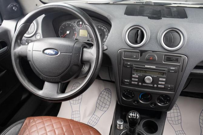 Ford Fusion I Рестайлинг с пробегом 2011 года, цена 399 000 рублей, 260000 км, хэтчбек, Автокод Объявления