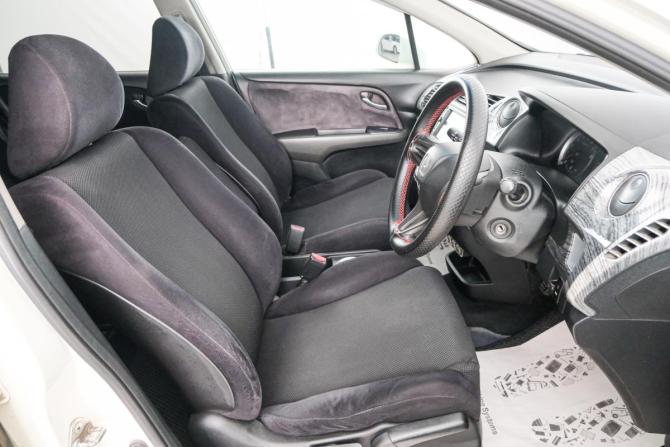 Honda Stream II с пробегом 2008 года, цена 949 000 рублей, 240000 км, компактвэн, Автокод Объявления